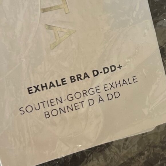 White Athleta Exhale Sports Bra Size Small - Size D-DD+. NWT. Discontinued. - Picture 4 of 4